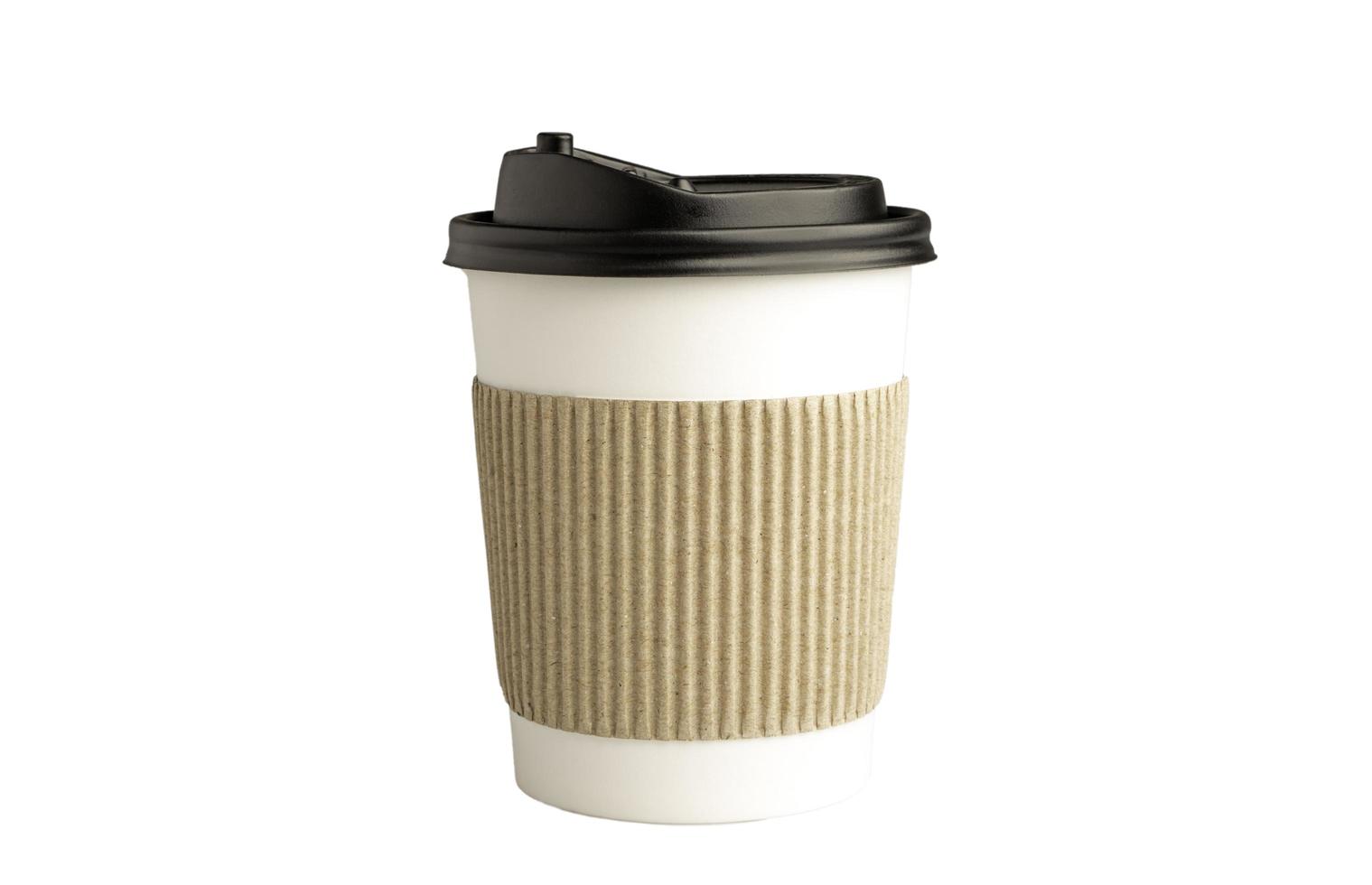 Kaffeetasse aus Papier auf weißem Hintergrund foto