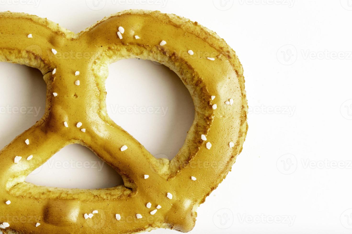 Brezel mit Salz foto