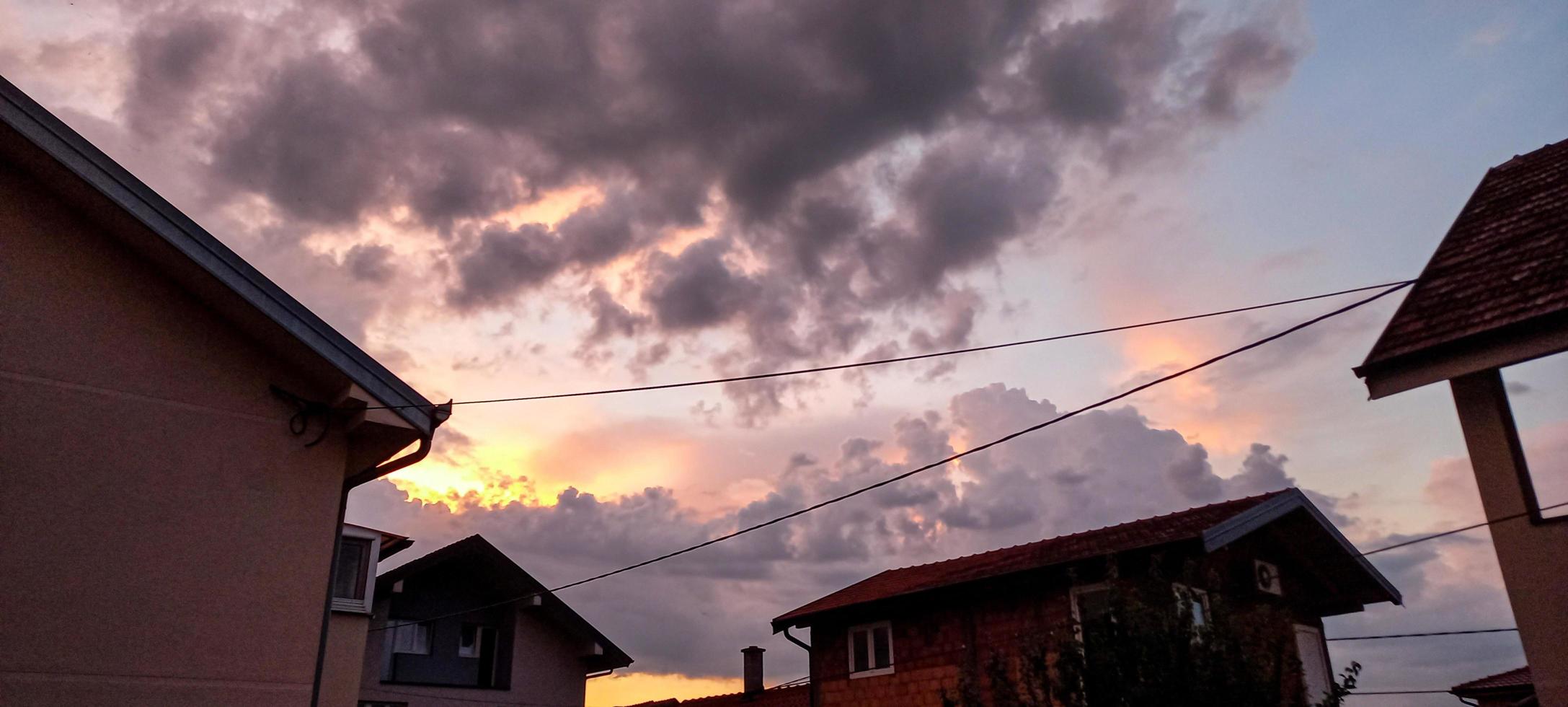 Erstaunliche Belgrader Wolken Serbien foto