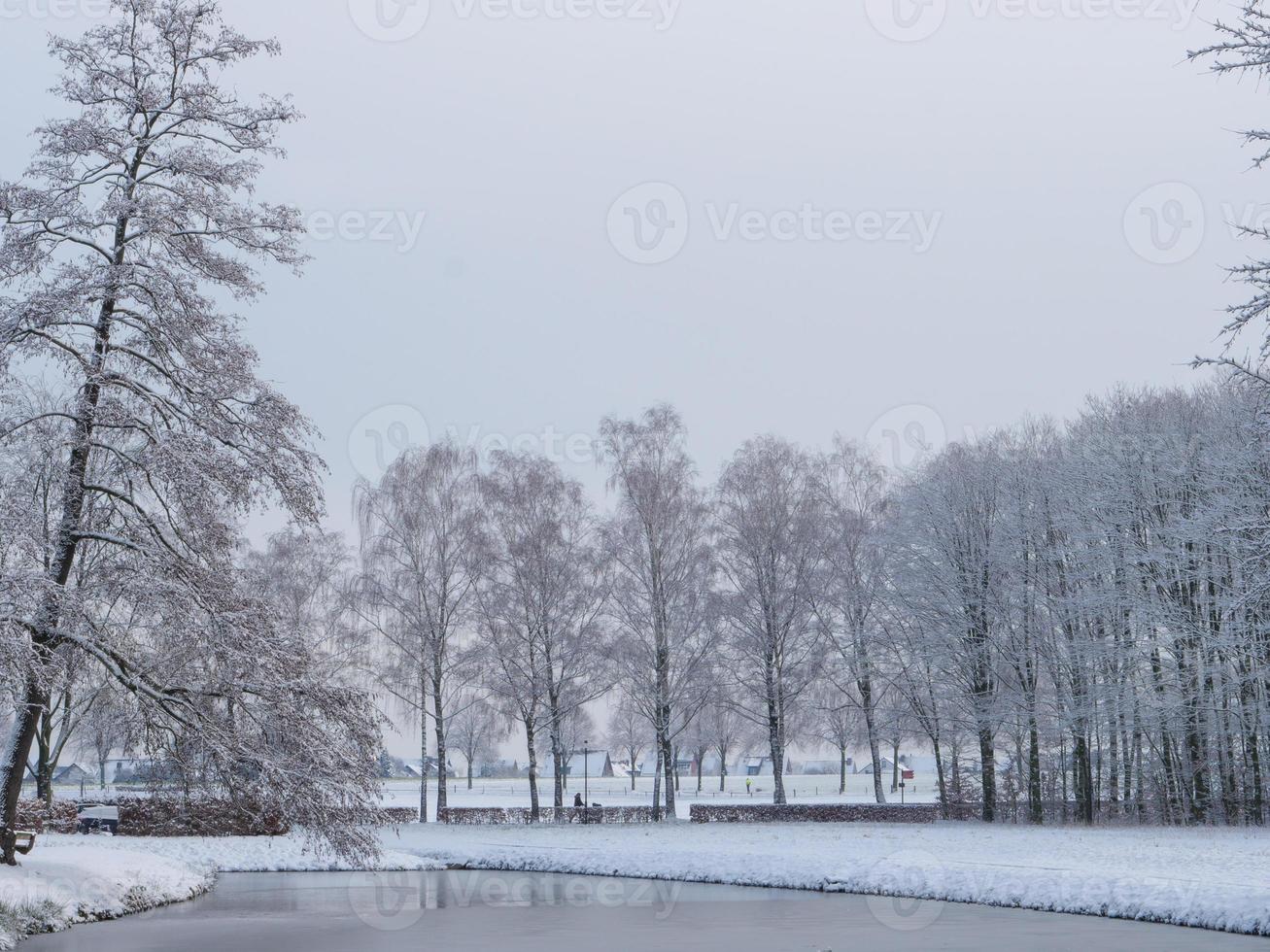 Winterzeit auf einem deutschen Schloss foto