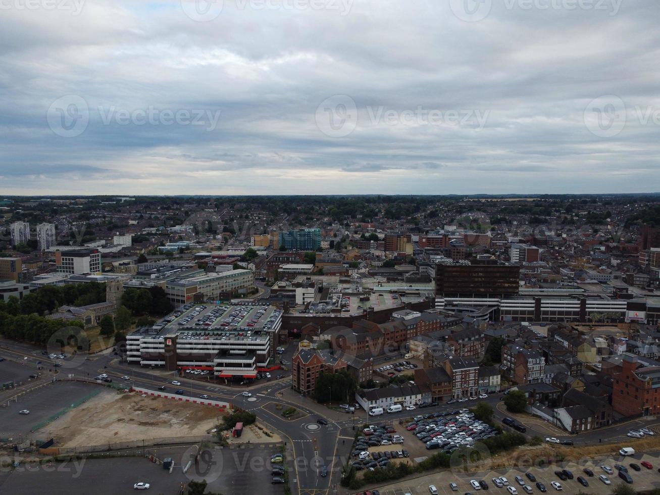 Wunderschöne Luftaufnahme von Central Luton City of England UK, Stadtzentrum von London Luton foto