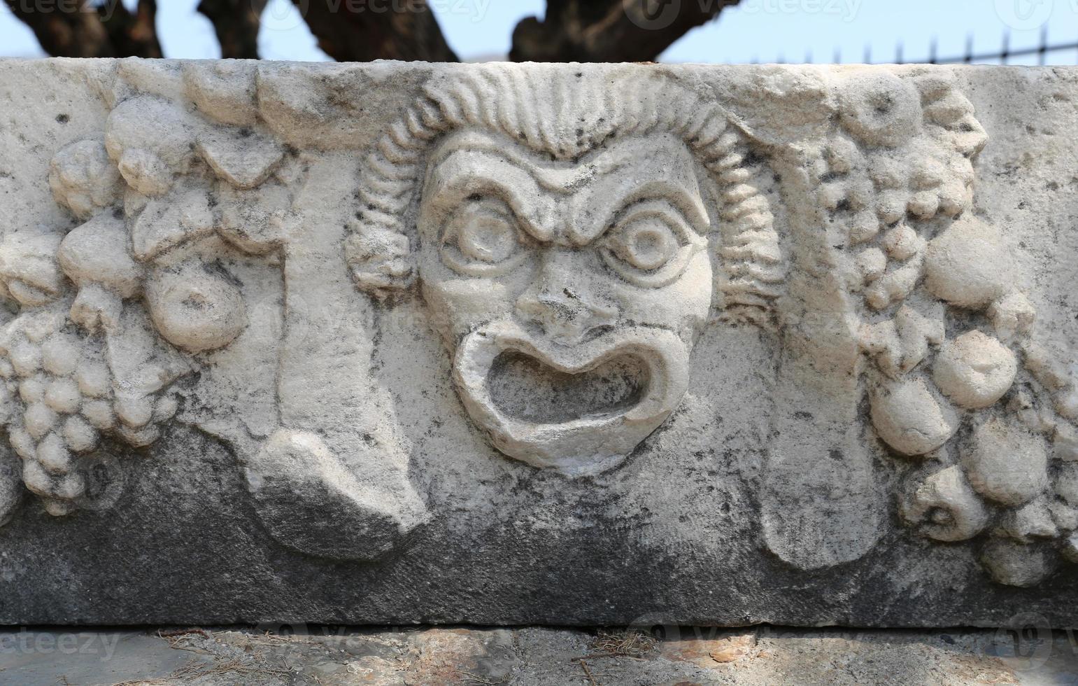 Gesichtsrelief in der Burg von Bodrum foto