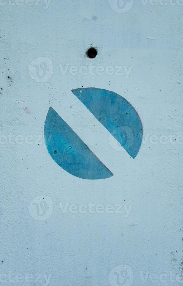 kein parkplatz blaues verkehrszeichen foto