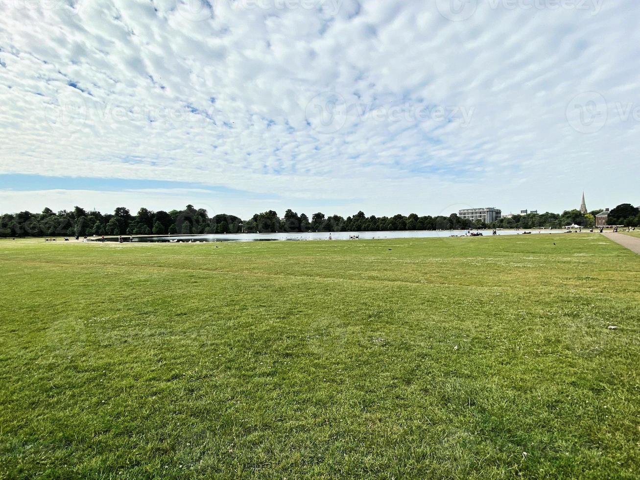 ein blick auf den kensington park in london foto