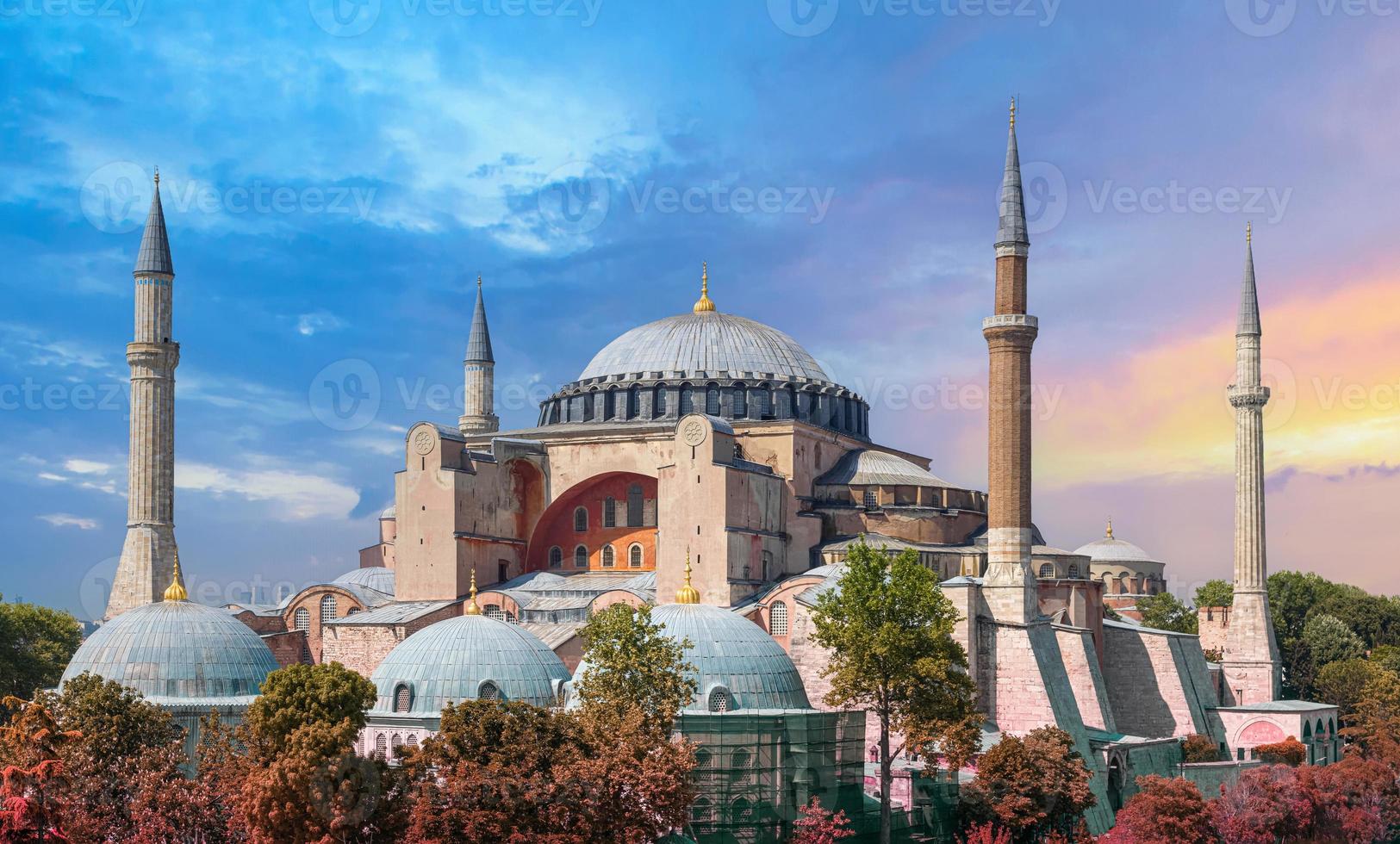 istanbul, türkei, große moschee hagia ayasofya sophia in istanbul, wichtigste touristische attraktion der stadt foto