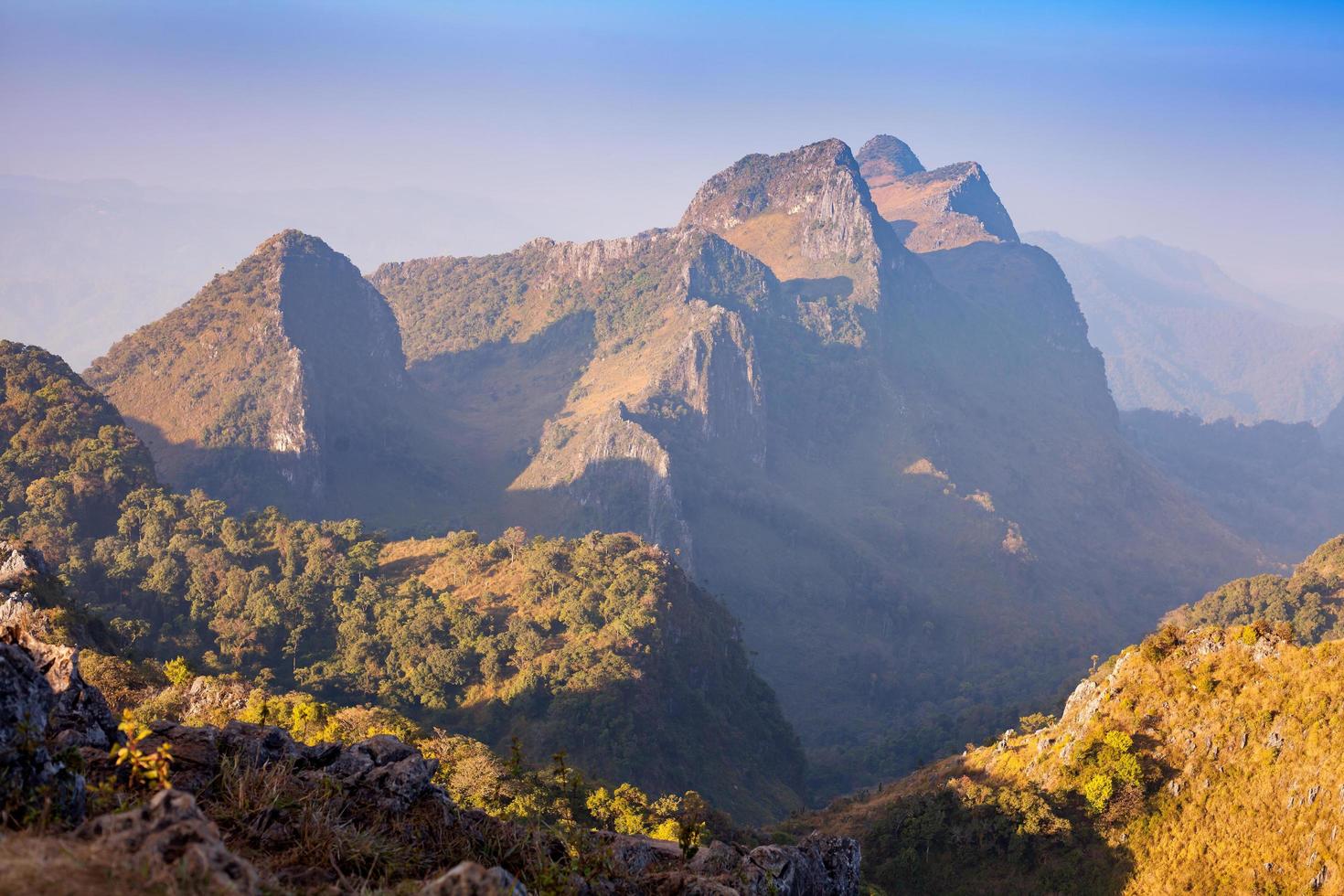 Landschaft, doi luang chiang dao, hoher berg in der provinz chiang mai, thailand foto