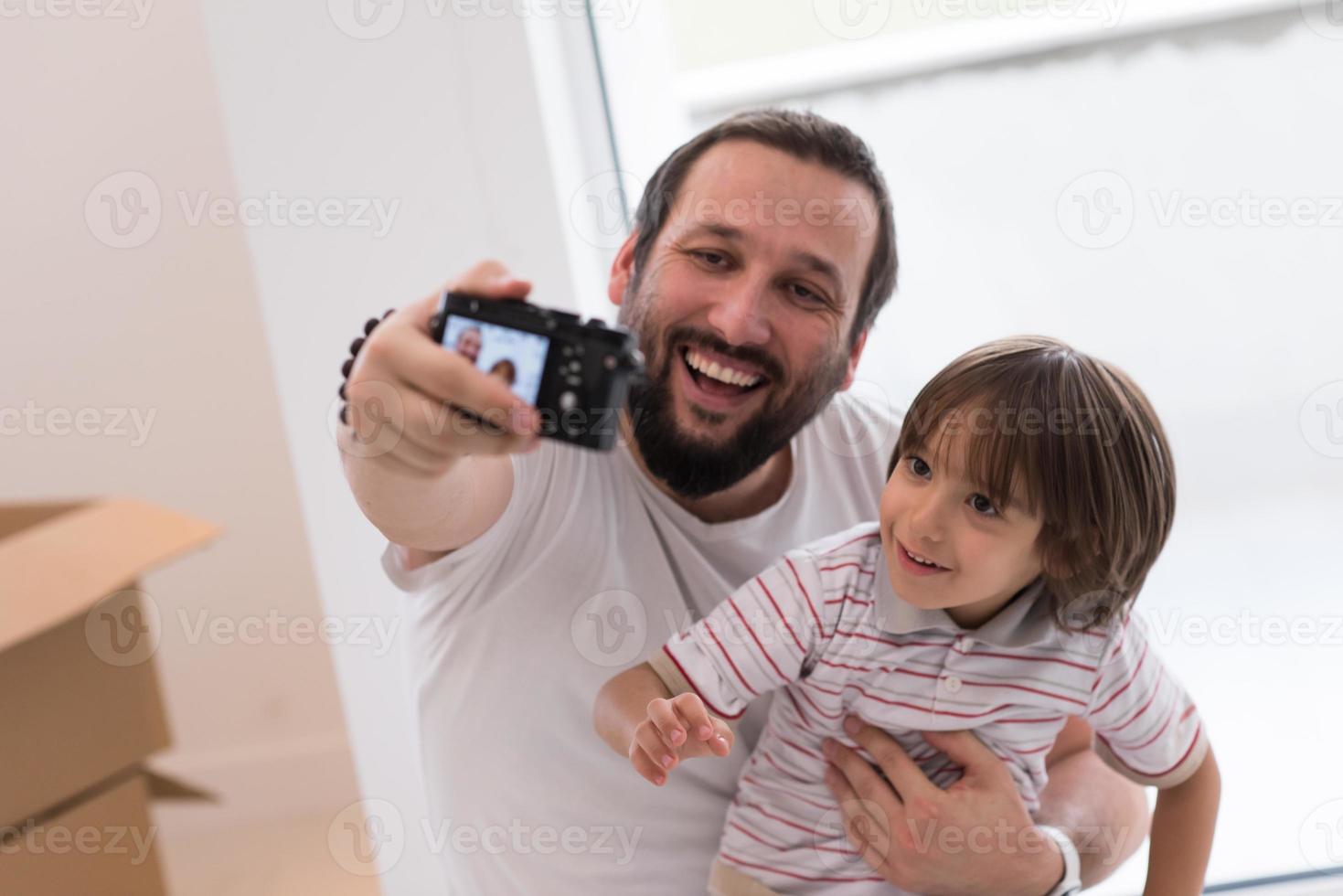 Selfie-Vater und Sohn foto