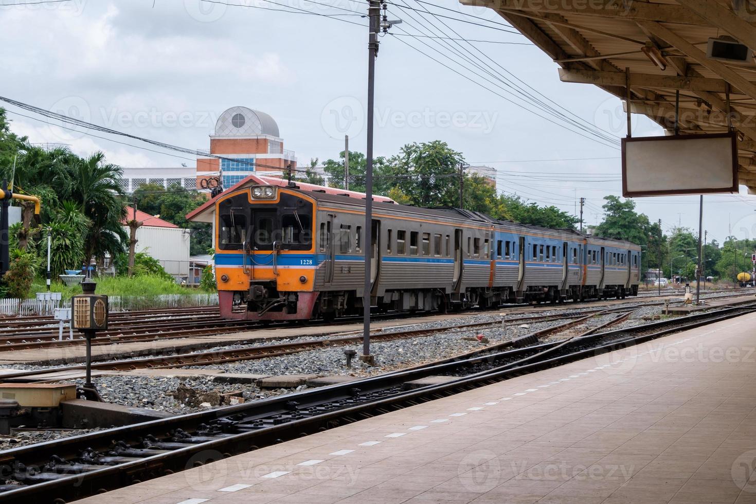 die dieseltriebzüge der nahbahn parken zur reinigung. foto