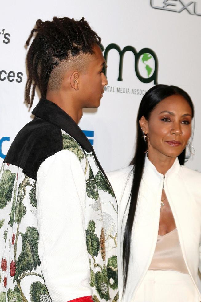 los angeles, 22. okt. - jaden smith, jada pinkett smith bei den 26. jährlichen umweltmedienpreisen im warner brothers studio am 22. oktober 2016 in burbank, ca foto