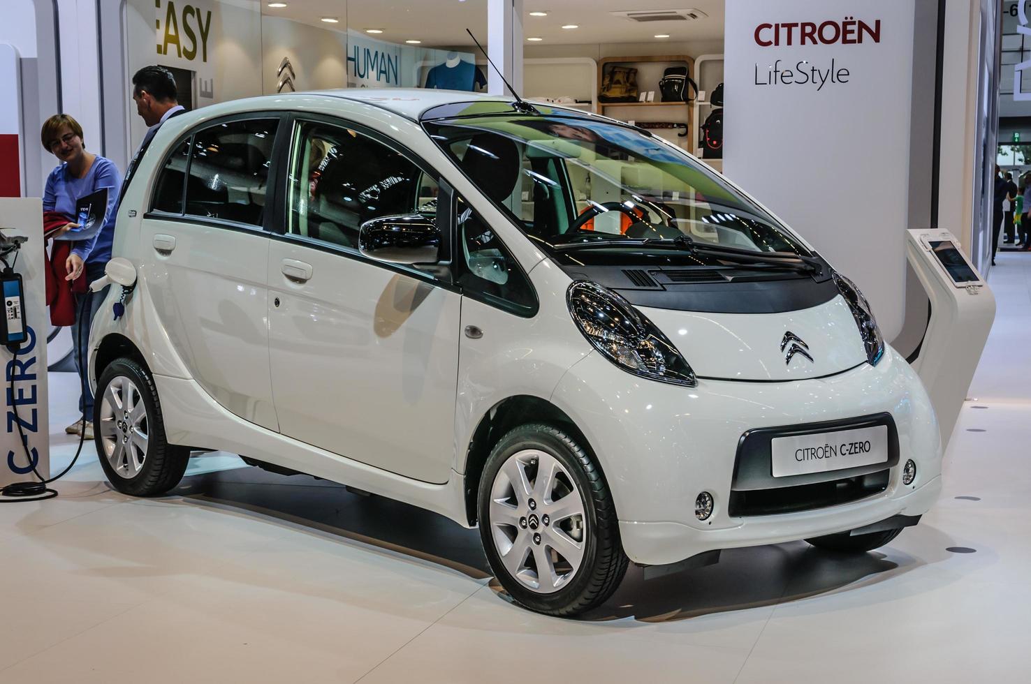 frankfurt - september 2015 citroen c-zero präsentiert auf der iaa internati foto