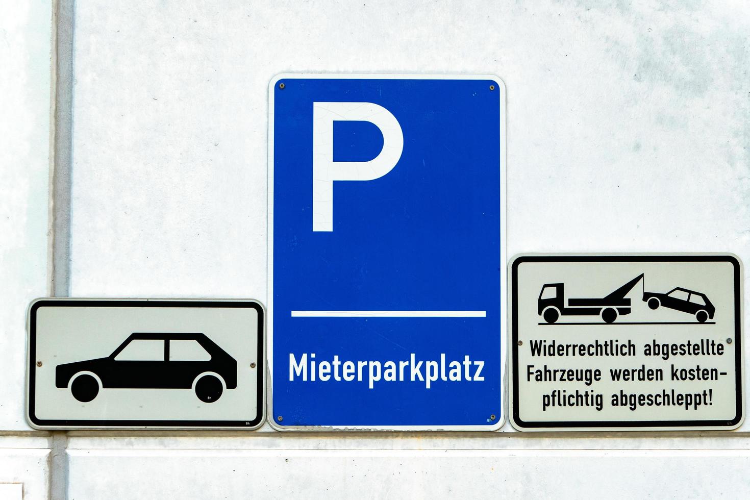 Schilder Privatparkplatz foto