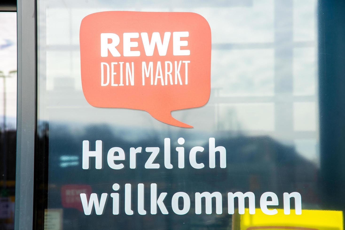 rewe Willkommensaufkleber foto