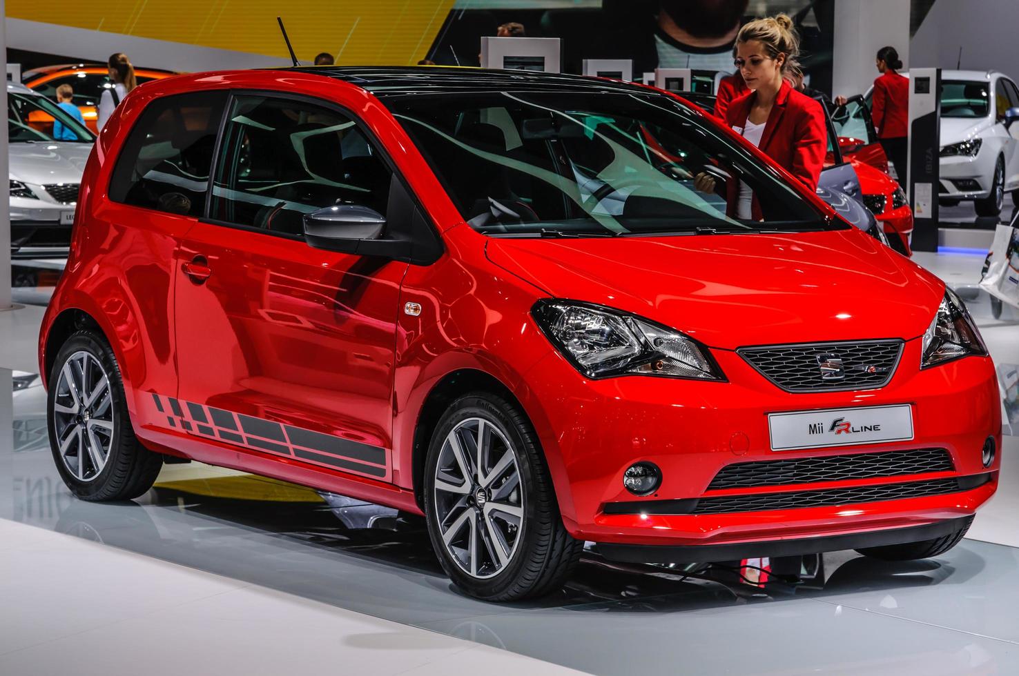 frankfurt - september 2015 seat mii fr line auf der iaa interna vorgestellt foto