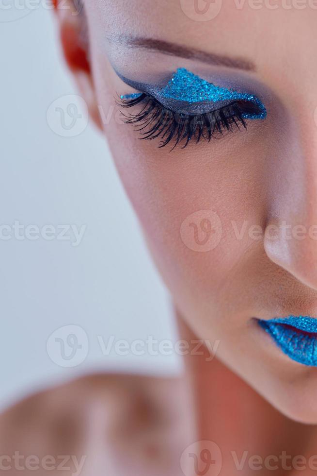 schöne Frau mit Luxus Make-up foto