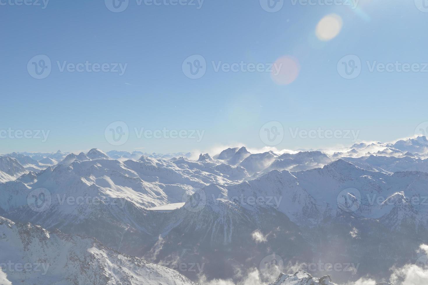 Panoramablick auf die Winterberge foto