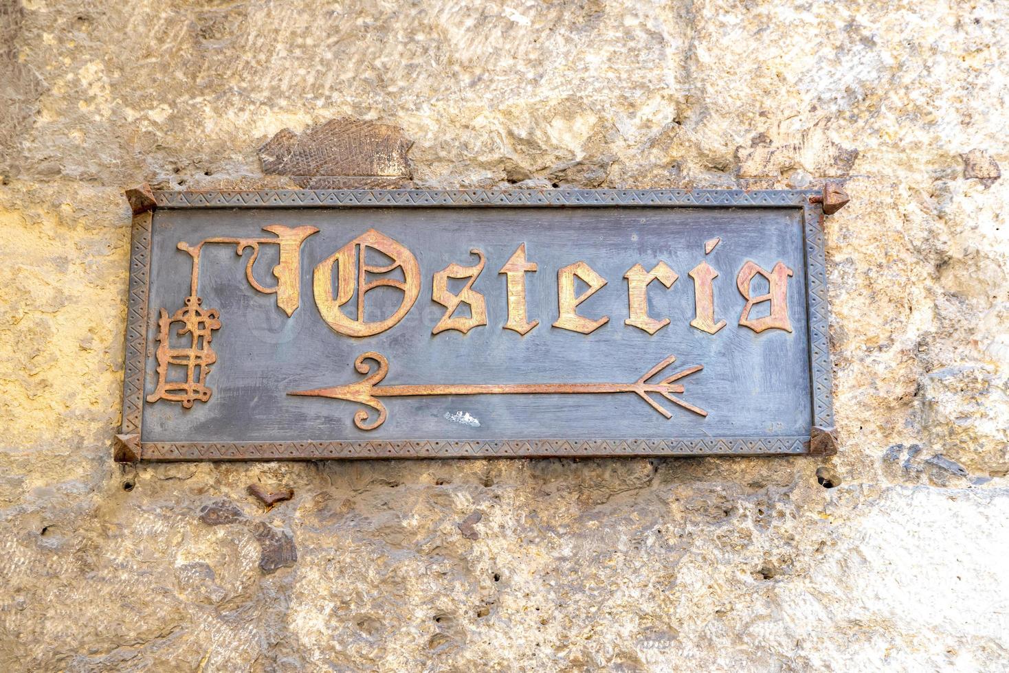 Blechschild mit Schriftzug Osteria foto