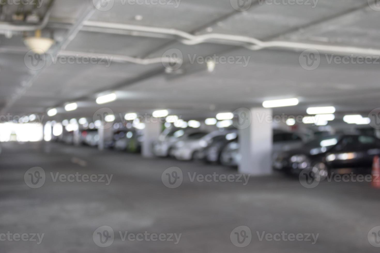 Autoparkplatzinnenunschärfehintergrund, Zusammenfassung unscharf foto