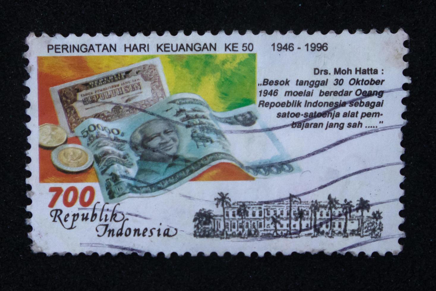sidoarjo, jawa timur, indonesien, 2022 - philatelie, eine sammlung von briefmarken mit dem thema geldtag illustration illustration foto