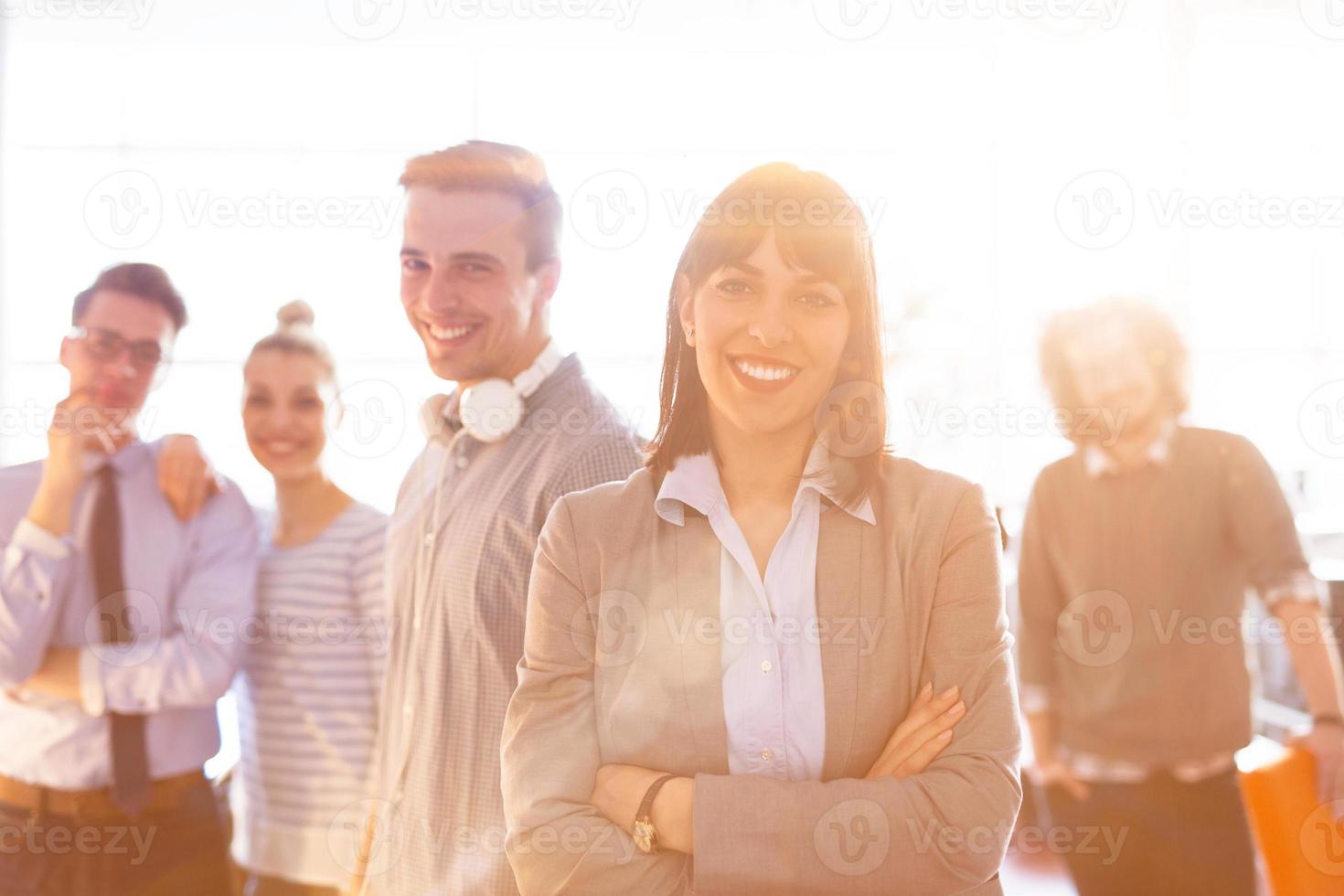 gruppe erfolgreicher geschäftsgruppentreffen foto