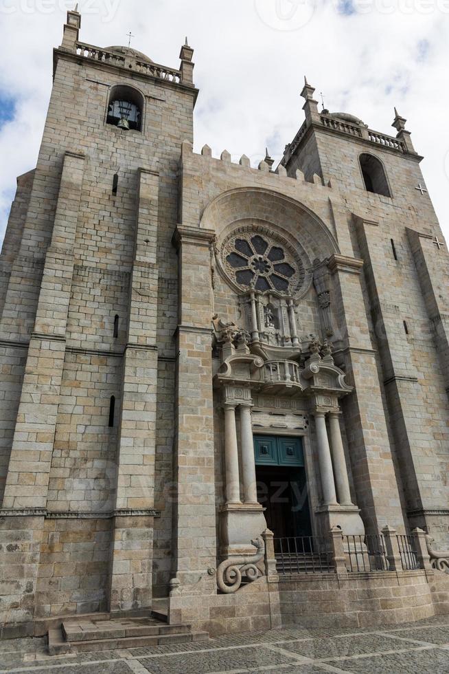 Panoramablick auf die Kathedrale von Porto Se Porto, Portugal foto