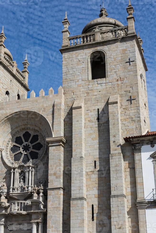 Panoramablick auf die Kathedrale von Porto Se Porto, Portugal foto