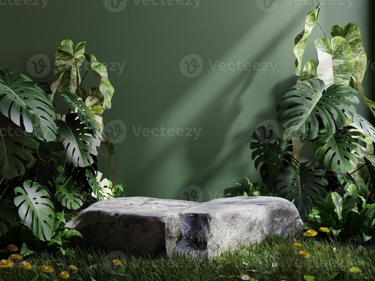 Steinplattform im tropischen Wald für Produktpräsentation und grüne Wand. foto