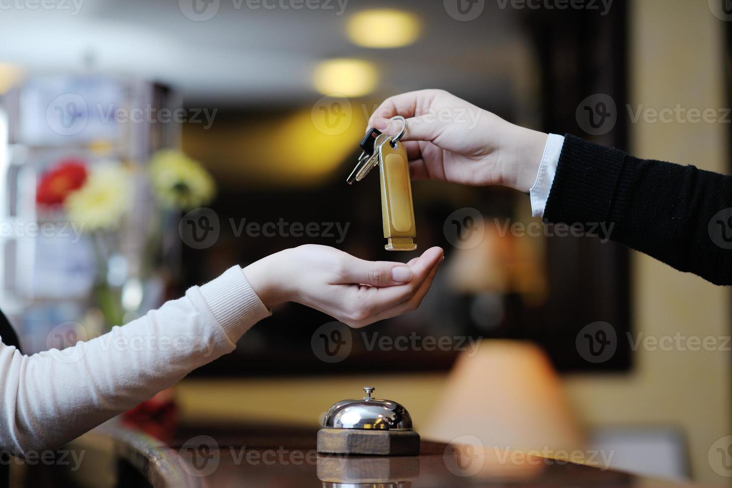 Blick auf die Hotelrezeption foto