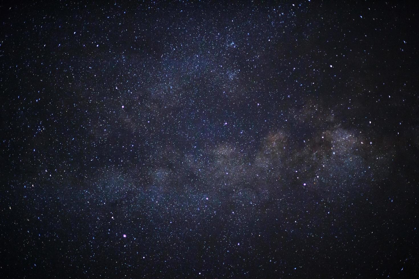 Milchstraßengalaxie mit Sternen und Weltraumstaub im Universum foto