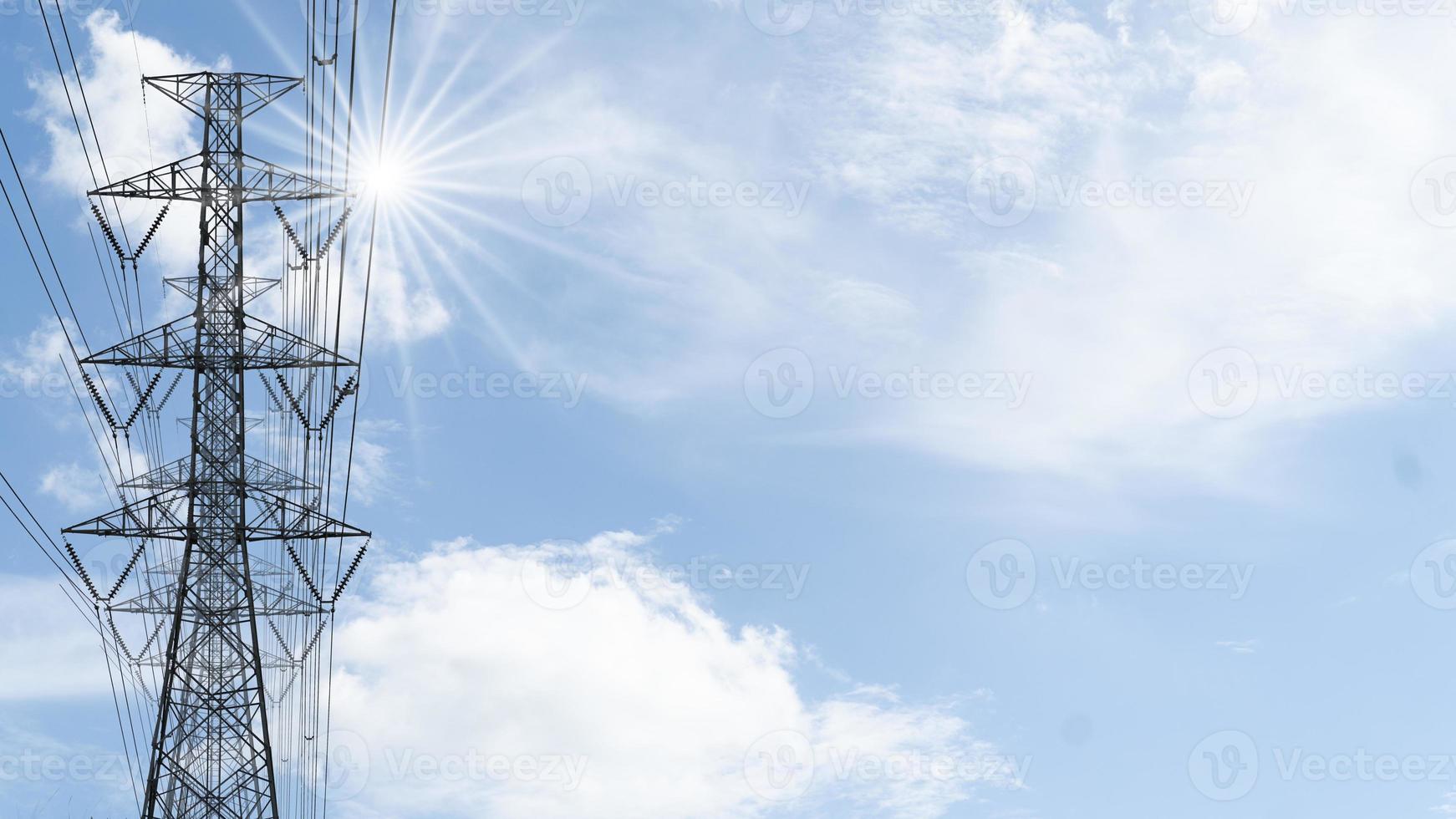 hochspannungspost.hochspannungsturm und klarer himmel. foto