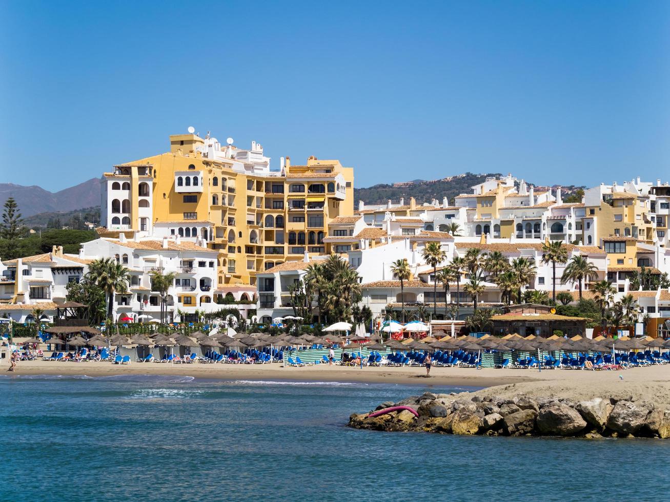 Cabo Pino, Andalusien, Spanien - 6. Mai. Blick auf Cabo Pino Spanien am 6. Mai 2014. Nicht identifizierte Personen. foto