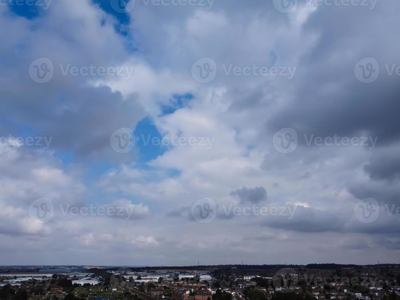 schönste Luftaufnahme von dramatischen Wolken foto