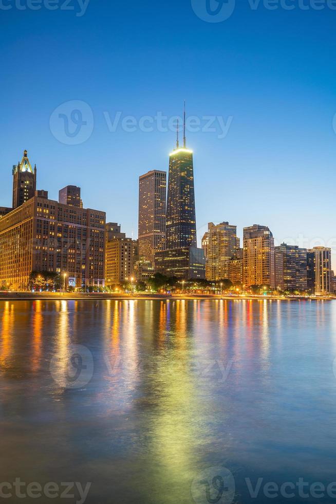 Blick auf die Skyline der Innenstadt von Chicago foto