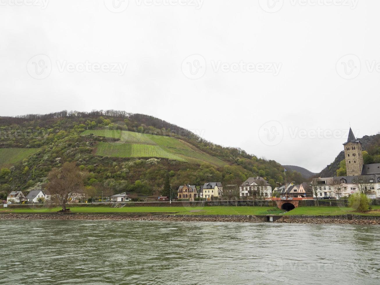 Flusskreuzfahrt auf dem Rhein in Deutschland foto