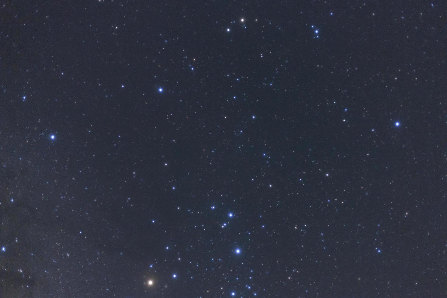 Milchstraßengalaxie mit Sternen und Weltraumstaub im Universum foto