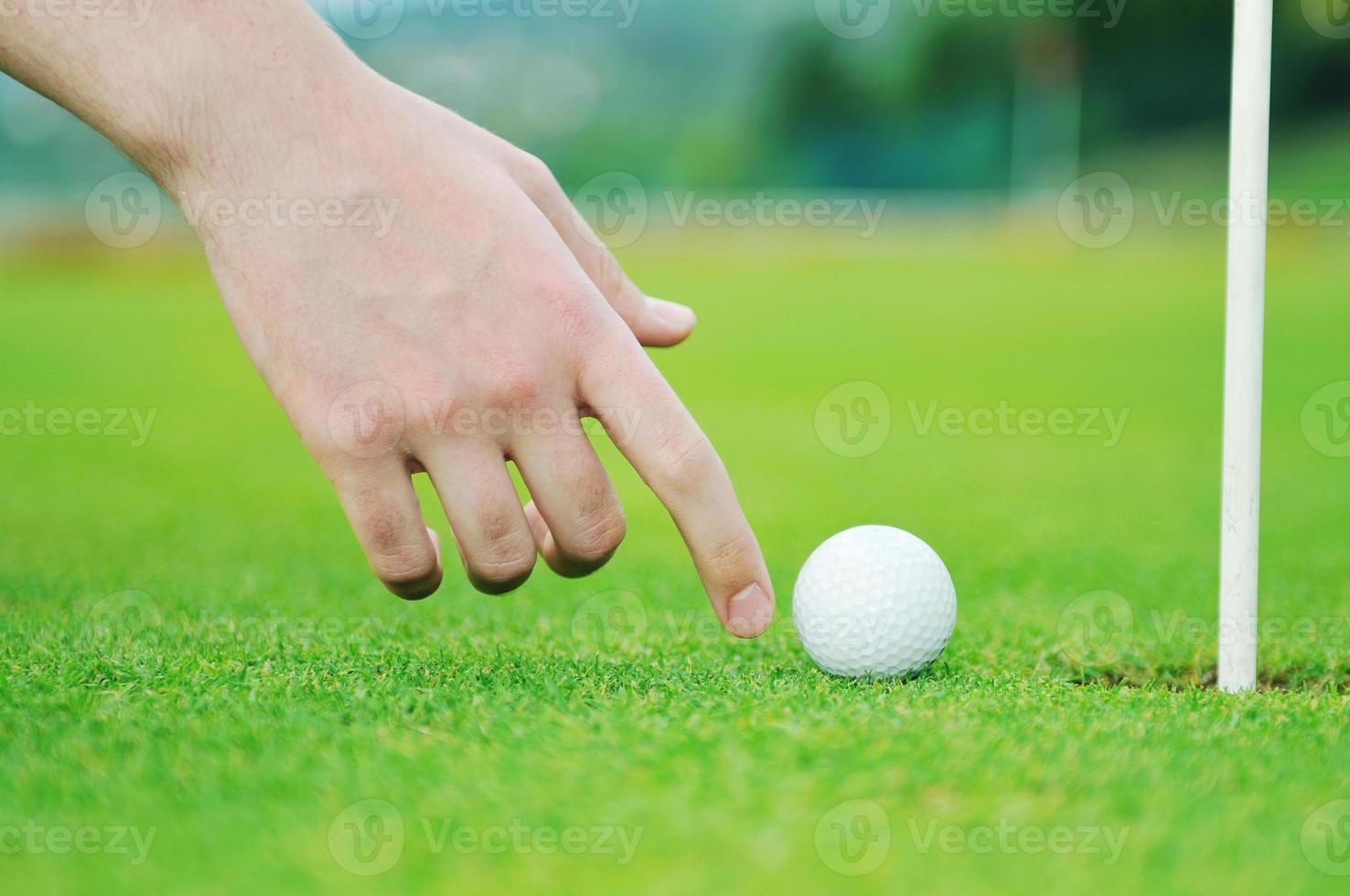 Blick auf den Golfball foto