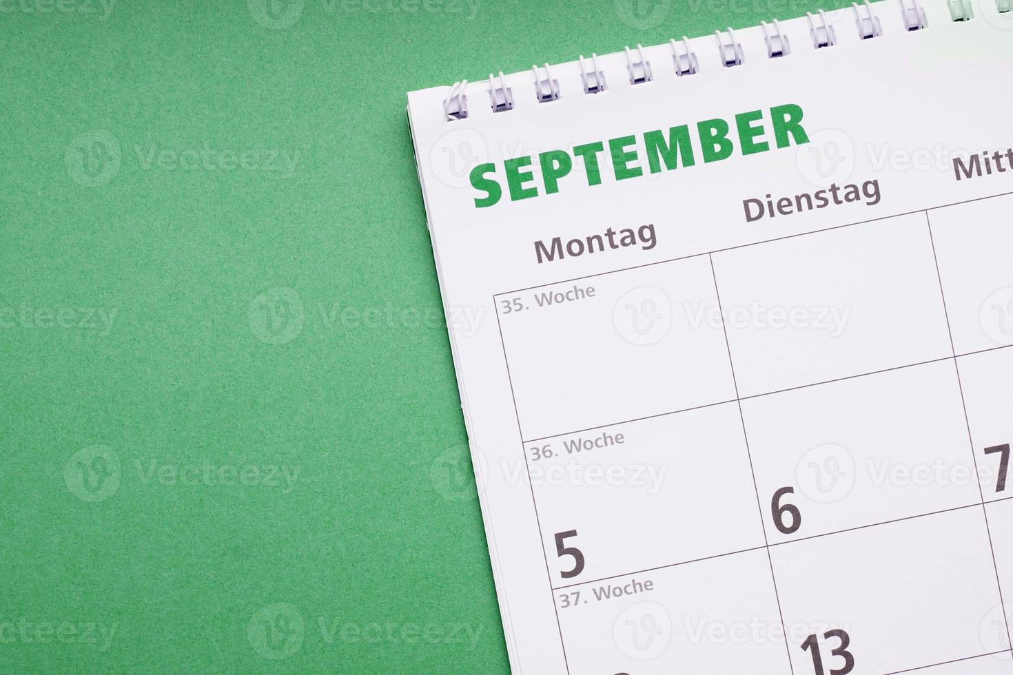 Deutscher Kalender oder Planer für den Monat September foto