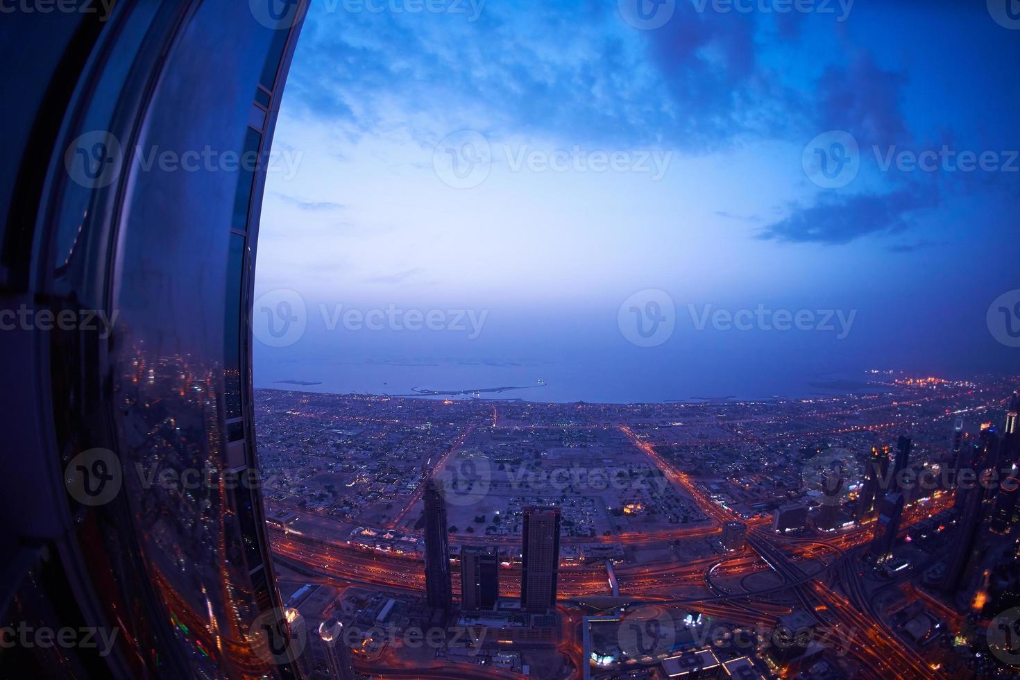 dubai-nachtskyline foto