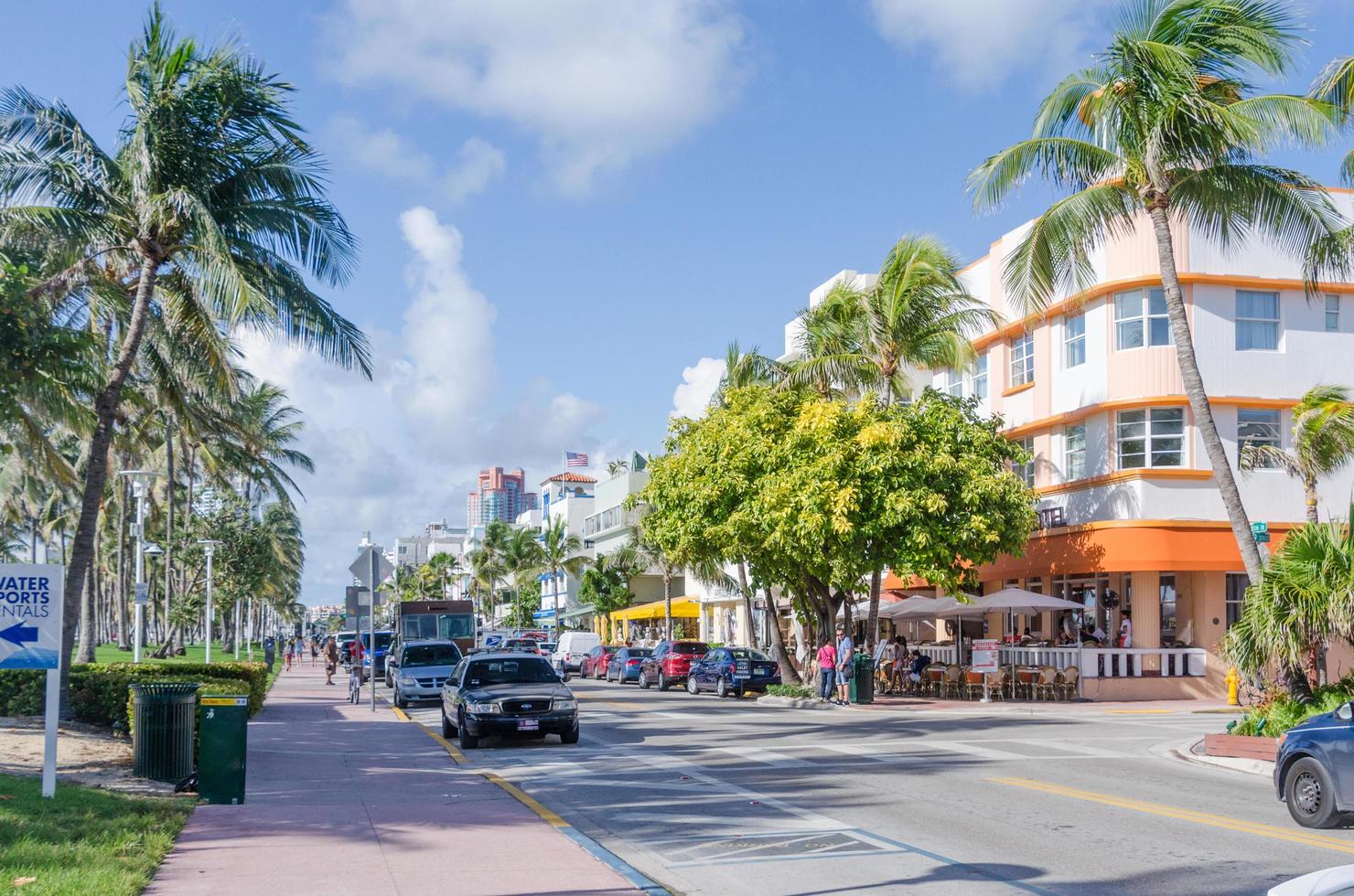 Art-déco-Gebäude am Ocean Drive in South Beach, Miami. foto