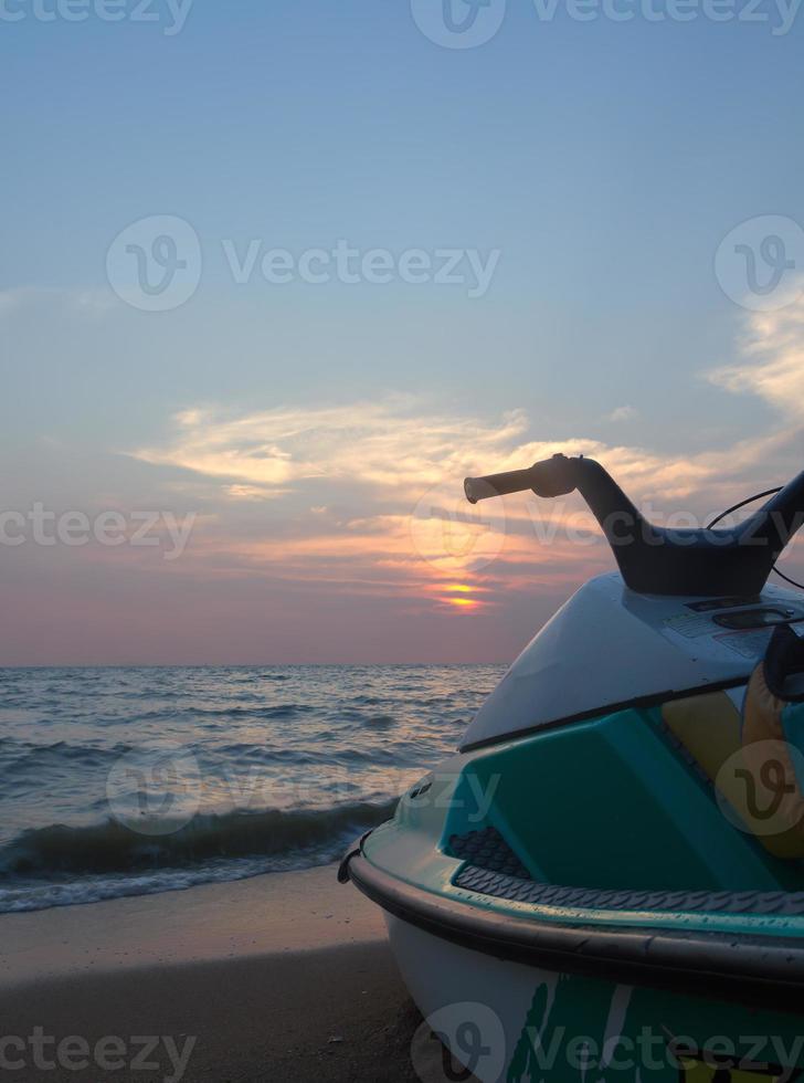 Jetski am Strand foto