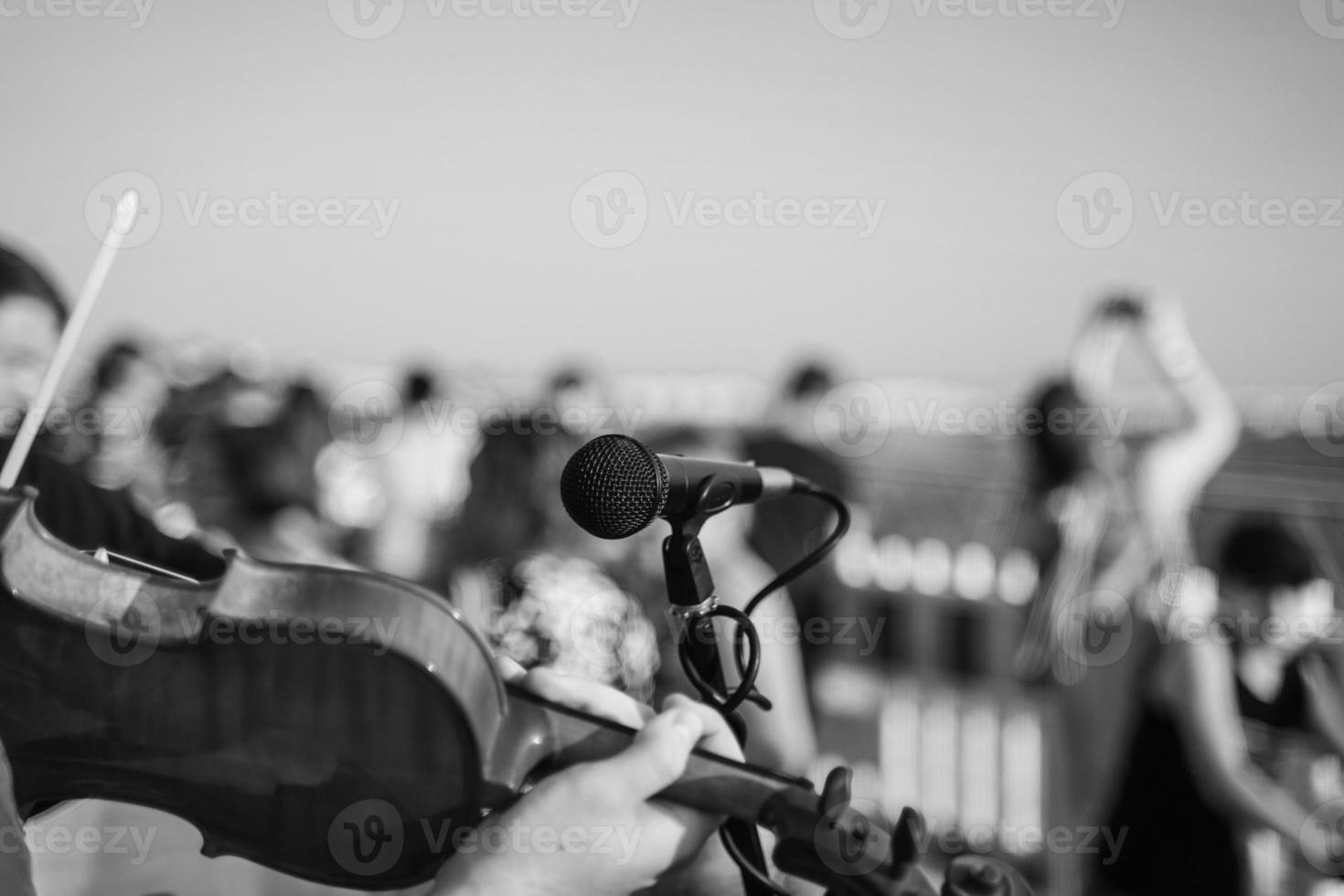 Retro-Mikrofon für Konzertpartys im Freien. foto