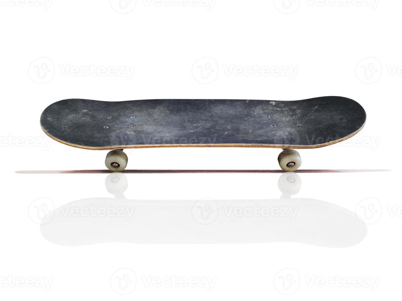 Skateboard auf weißem Hintergrund foto