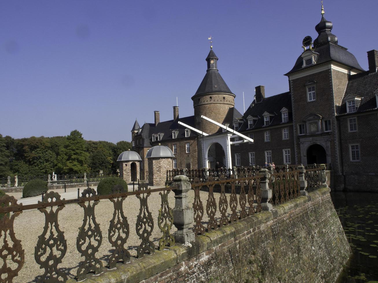 anholt, deutschland, 2021-schloss anholt in deutschland foto