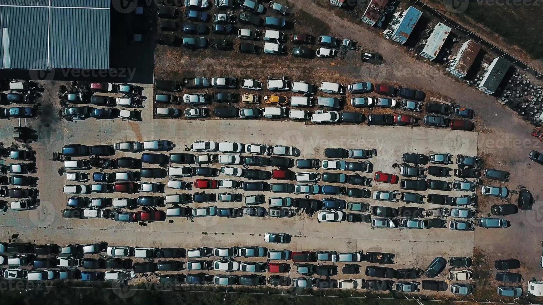 Luftaufnahme der großen Autodeponie foto