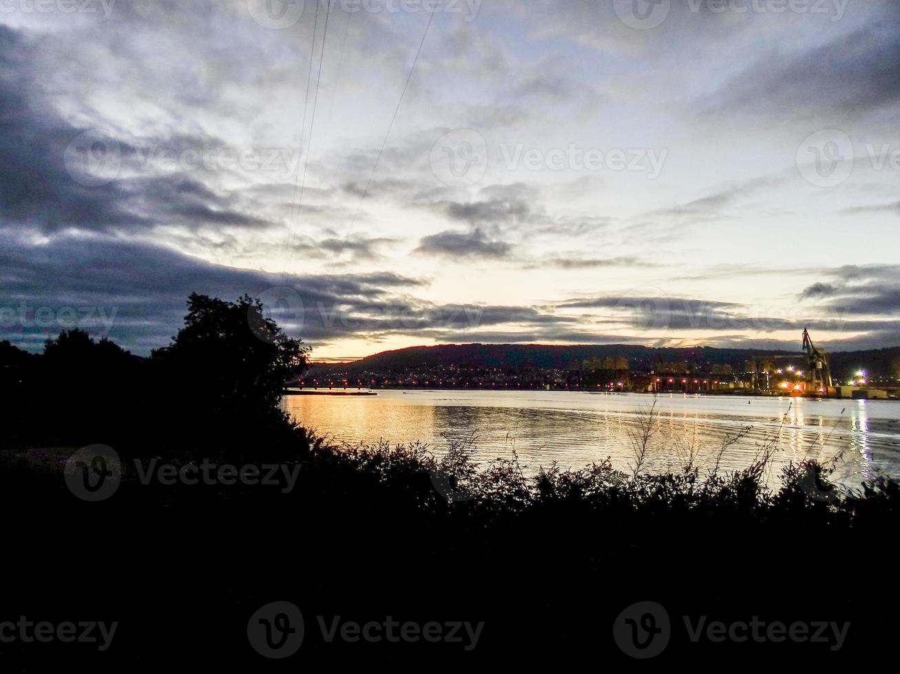 Sonnenaufgang in der Mündung des Ferrol foto