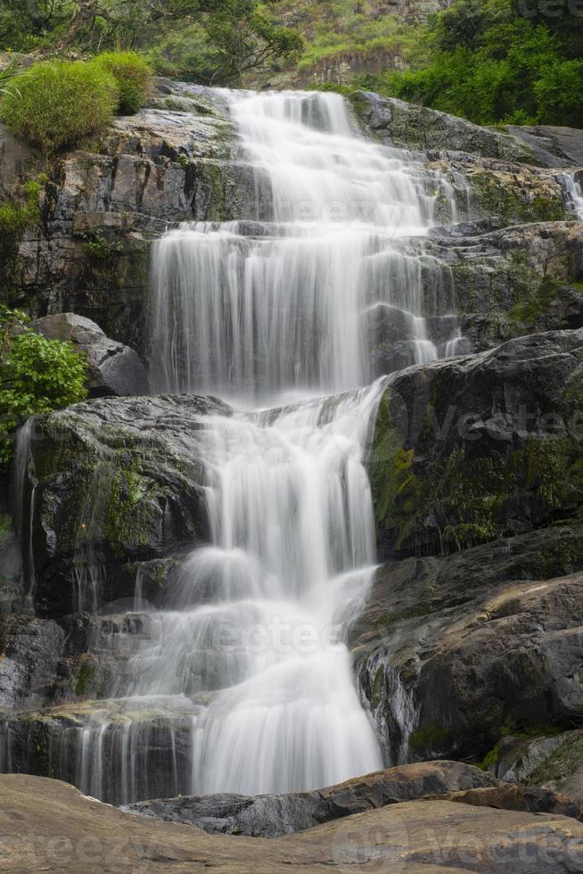 Schöner Wasserfall in Sri Lanka foto