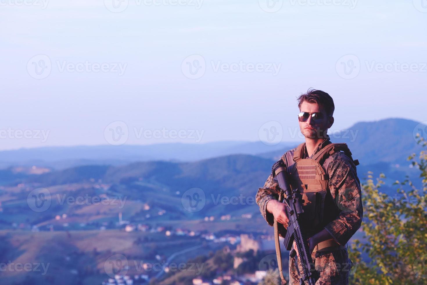 Soldat im Freien Porträt foto
