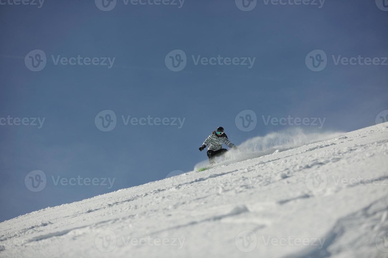 Skifahrer am Berg foto