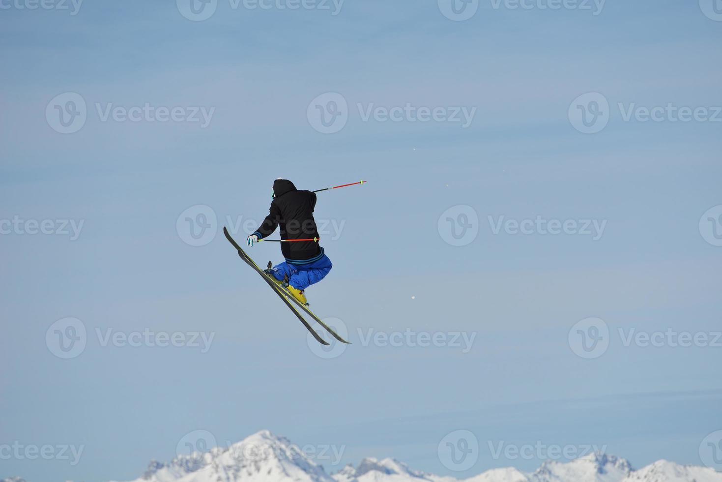 Blick auf die Sprungschanze foto