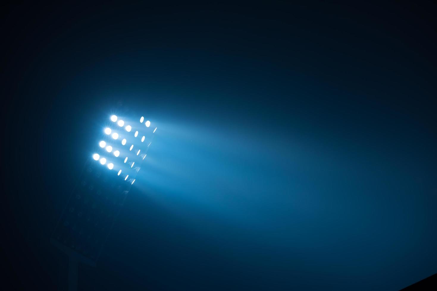 Blick auf die Lichter des Stadions foto