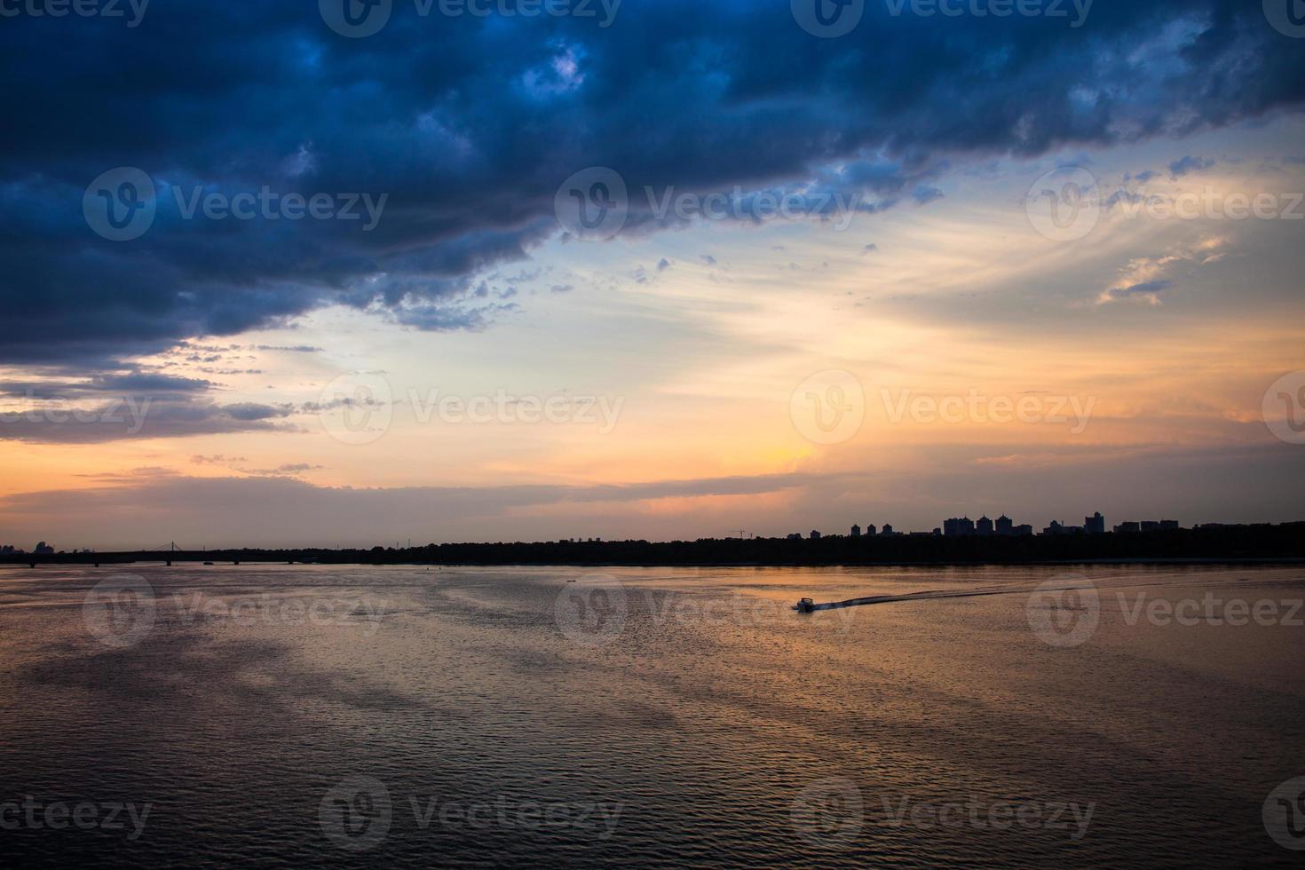 Abend Dnjepr Landschaft bei Sonnenuntergang foto